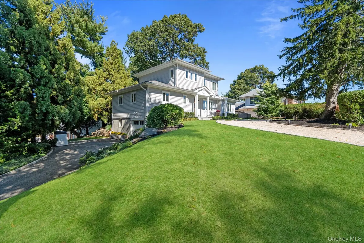 646 The Concourse, Oyster Bay, NY 11771 - #1