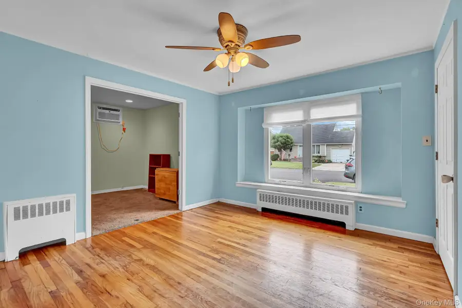 316 39th Street, Lindenhurst, NY 11757 - #3