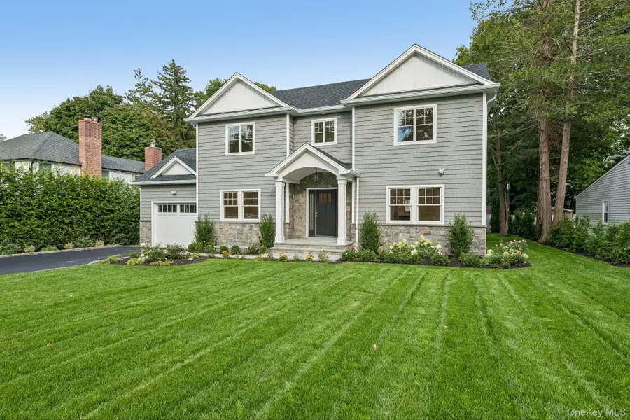12 Orchard Meadow Road, East Williston, NY 11596 - #2