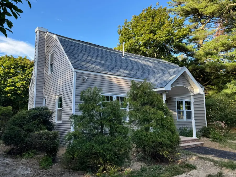 4 Barnes Road, Moriches, NY 11955 - #3