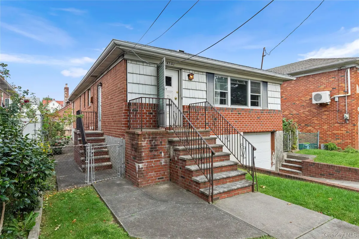 4362 167th Street, Flushing, NY 11358 - #1