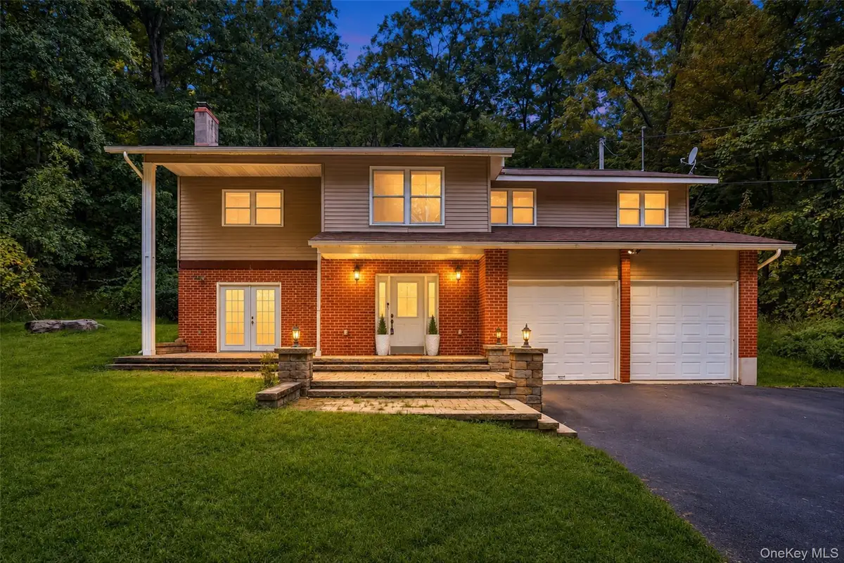 323 Roosa Gap Road, Bloomingburg, NY 12721 - #1