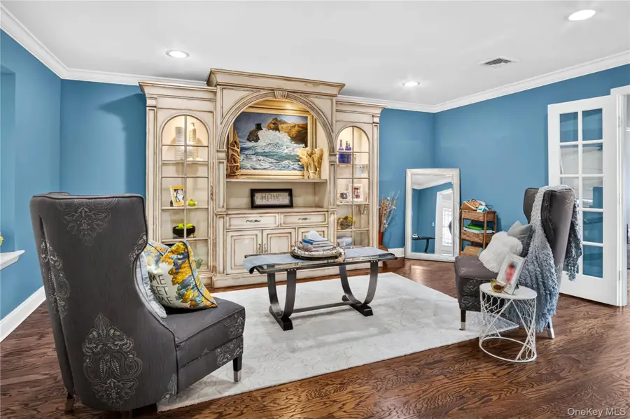 125 Pace Drive S, West Islip, NY 11795 - #3