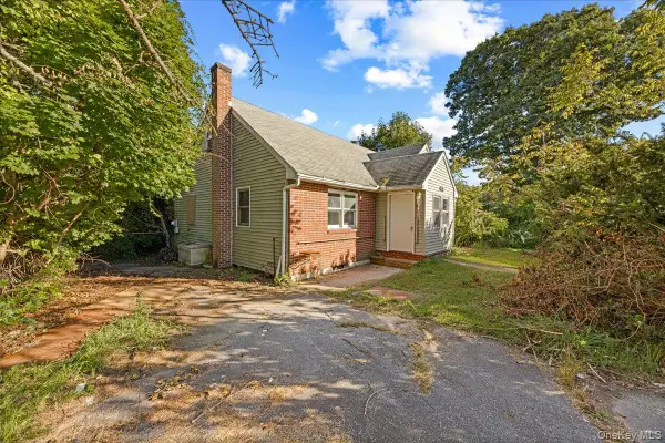536 Lake Shore Drive, Brewster, NY 10509