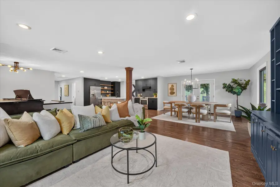 221 Highland Avenue, Marlboro, NY 12542 - #2