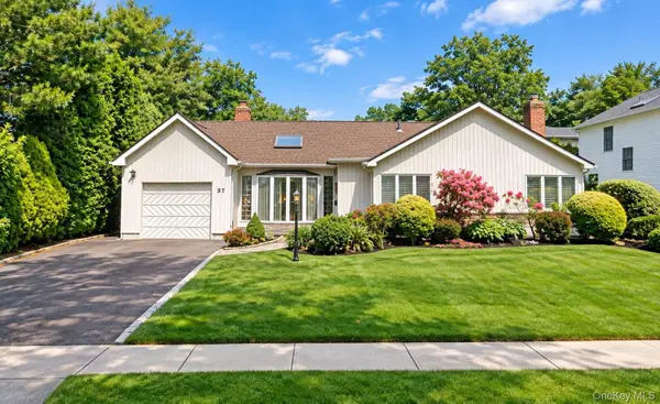 37 Linden Street, Garden City, NY 11530