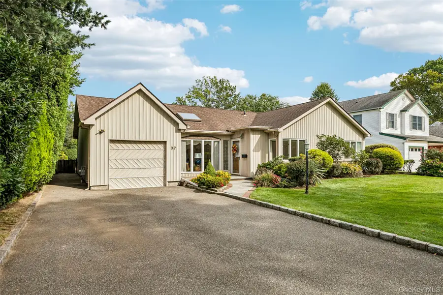 37 Linden Street, Garden City, NY 11530 - #2