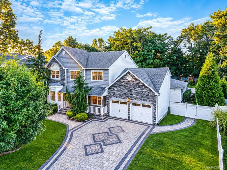 4 Crystal Brook Court, Nesconset, NY 11767 - #2