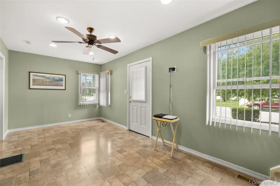 159 Neptune Avenue, West Babylon, NY 11704 - #2