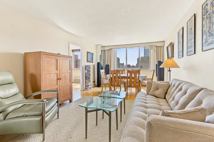 345 E 93rd Street #30C, Manhattan, NY 10128 - #3
