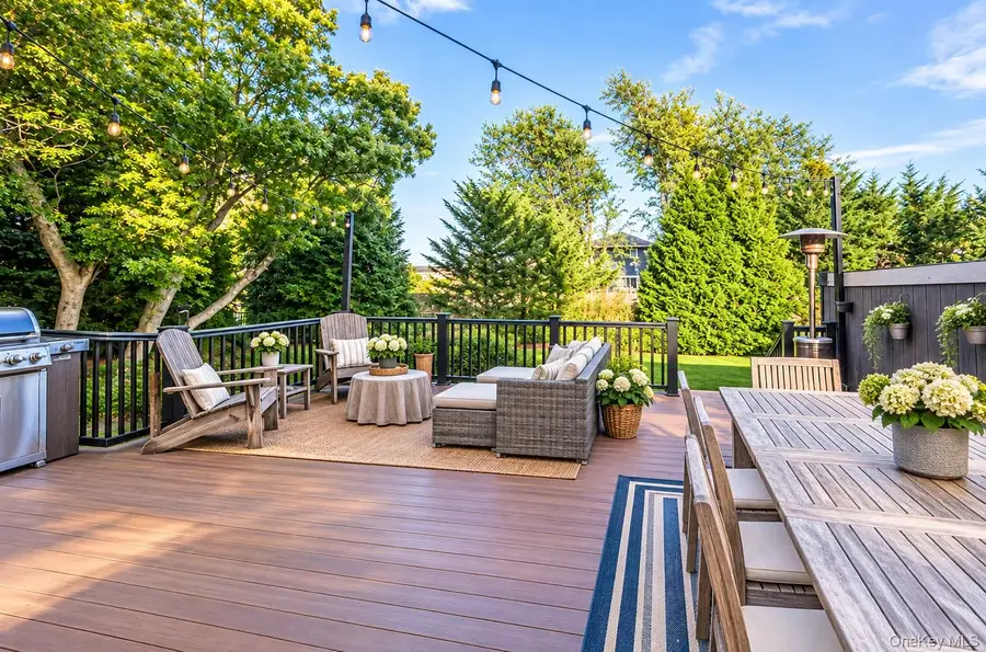 149 S Penataquit Avenue, Bay Shore, NY 11706 - #2