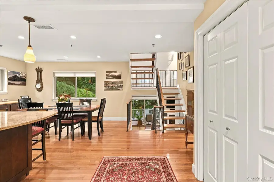 601 Hunters Run, Dobbs Ferry, NY 10522 - #3