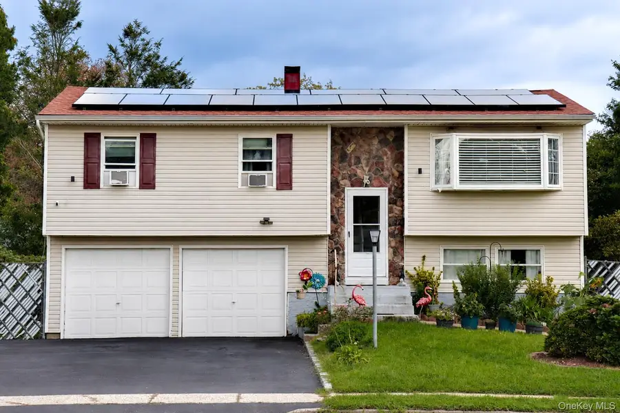 37 Island, Brentwood, NY 11717 - #2