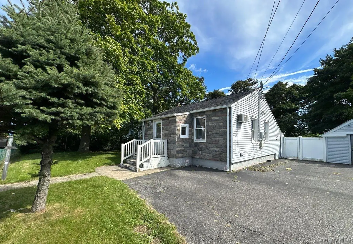 184 Suffolk Avenue, Brentwood, NY 11717 - #1