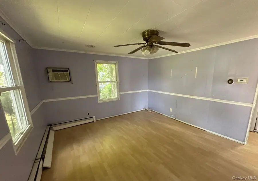184 Suffolk Avenue, Brentwood, NY 11717 - #2