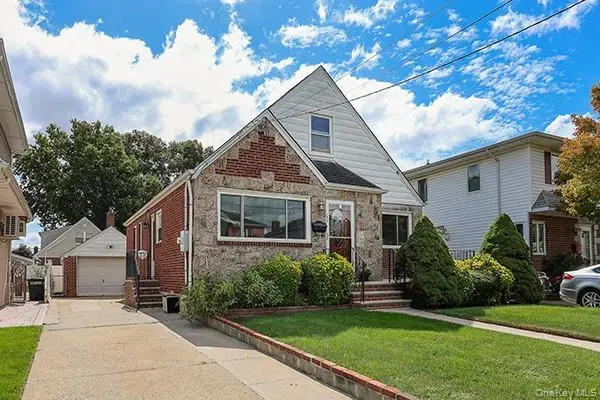 1408 Lowell Avenue, New Hyde Park, NY 11040 - #1