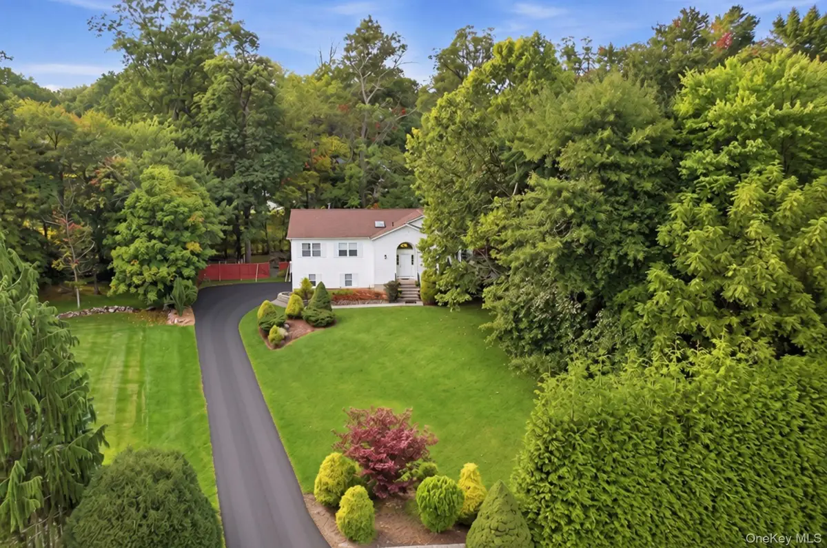 15 Aron Court, Spring Valley, NY 10977 - #1