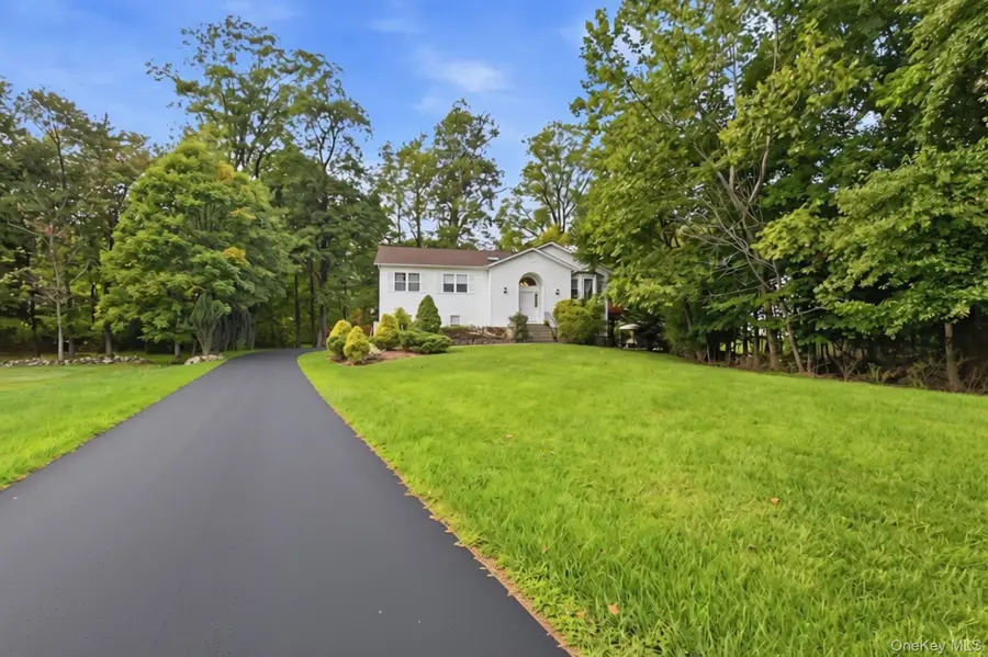 15 Aron Court, Spring Valley, NY 10977 - #2