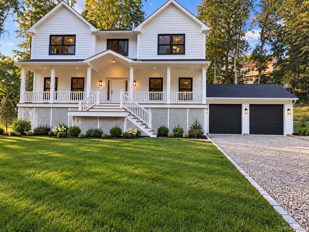 20 Overton Pass, Saint James, NY 11780 - #1
