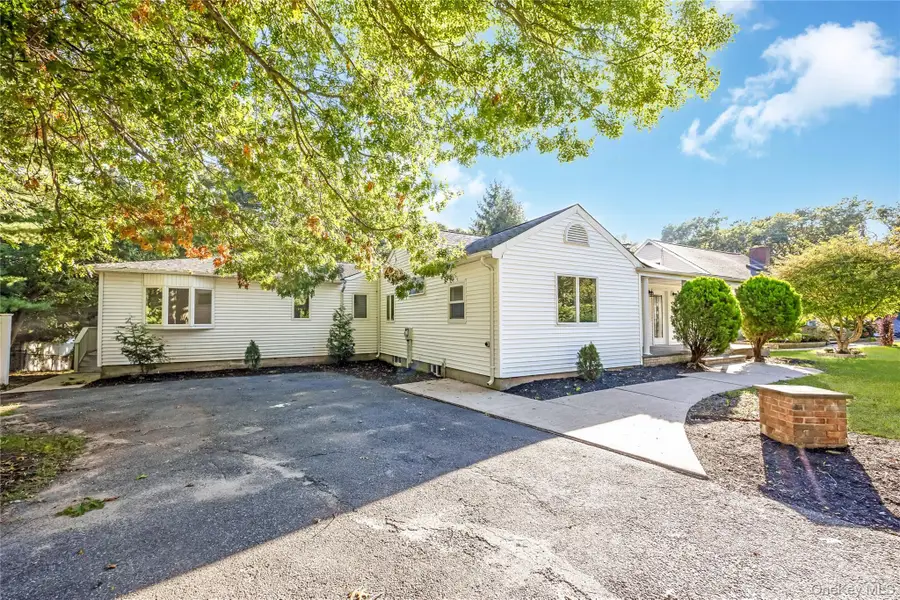 52 Rexmere Avenue, Farmingville, NY 11738 - #3