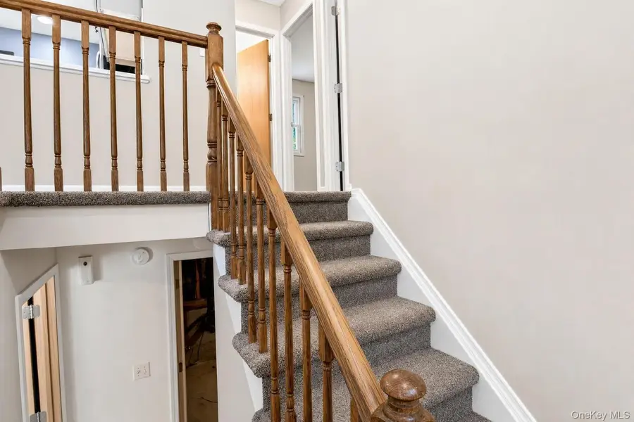 22 Hill View Drive, New Windsor, NY 12553 - #2