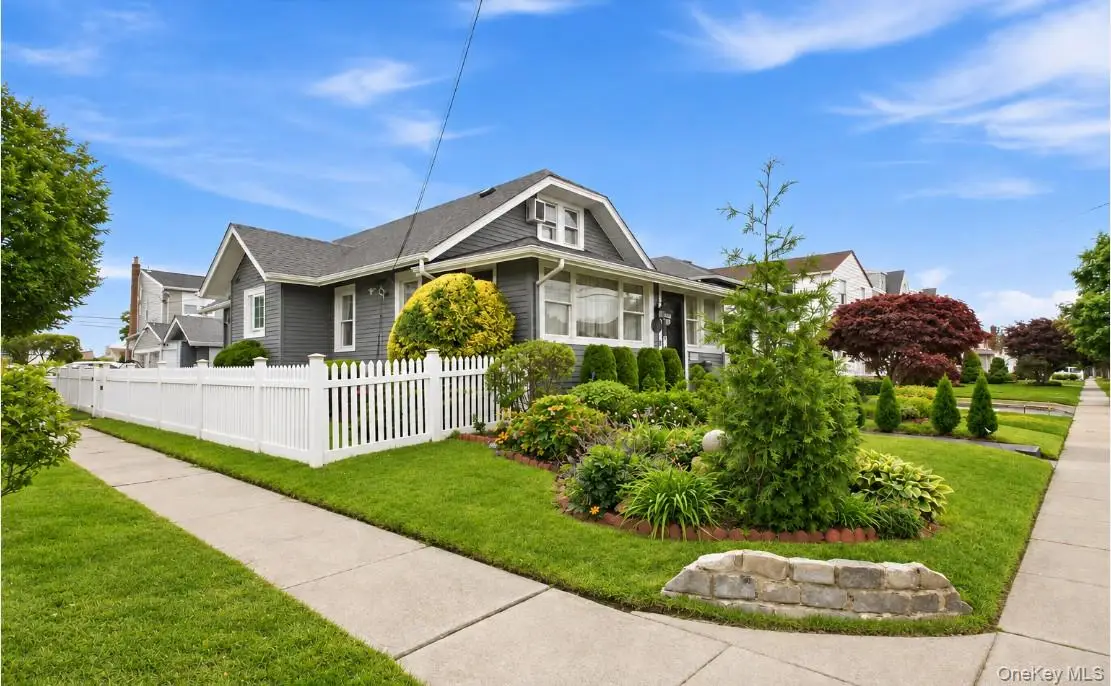 58 W Windsor Parkway, Oceanside, NY 11572 - #1
