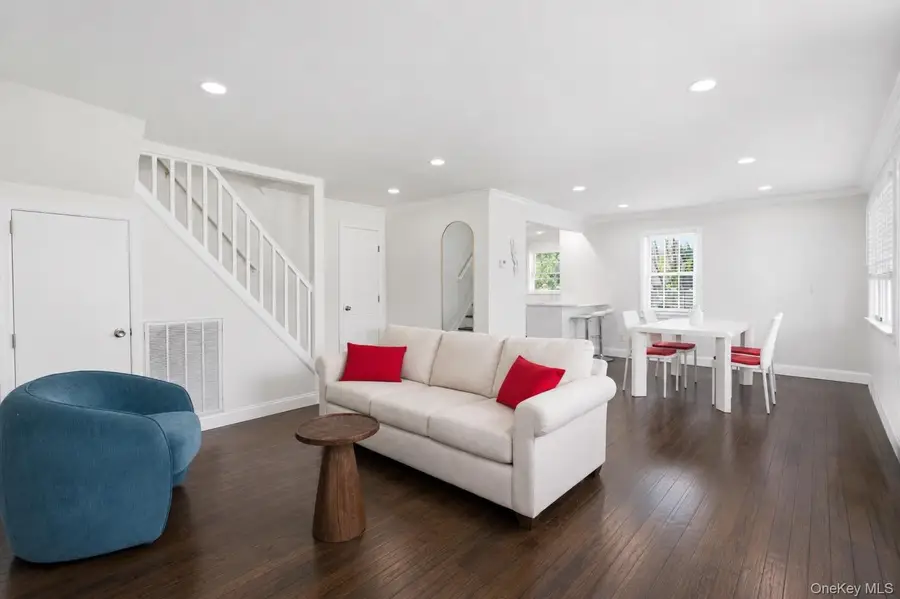 2 Taft Avenue, Islip, NY 11751 - #2