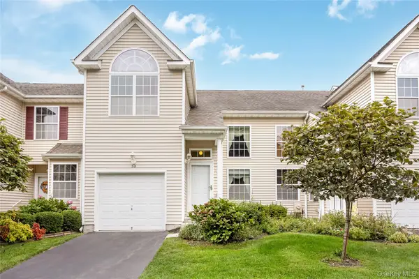 218 Kettles Lane, Medford, NY 11763