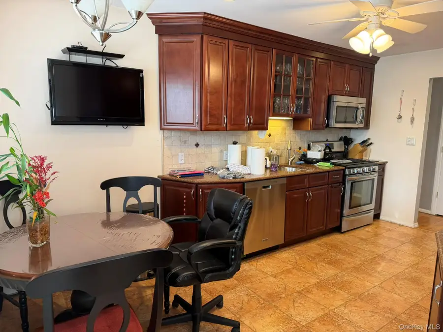 508 Nolting Avenue, North Babylon, NY 11703 - #3