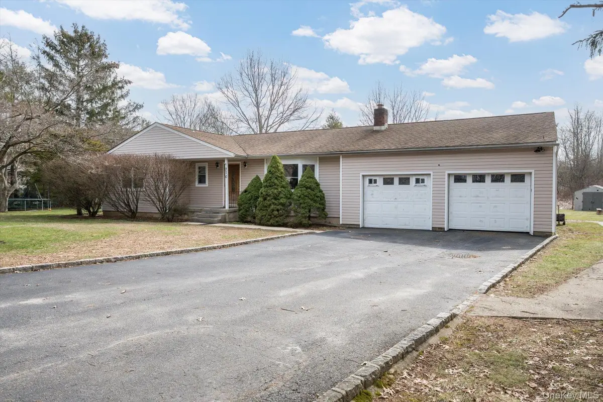 270 Old Commack Road, Kings Park, NY 11754 - #1