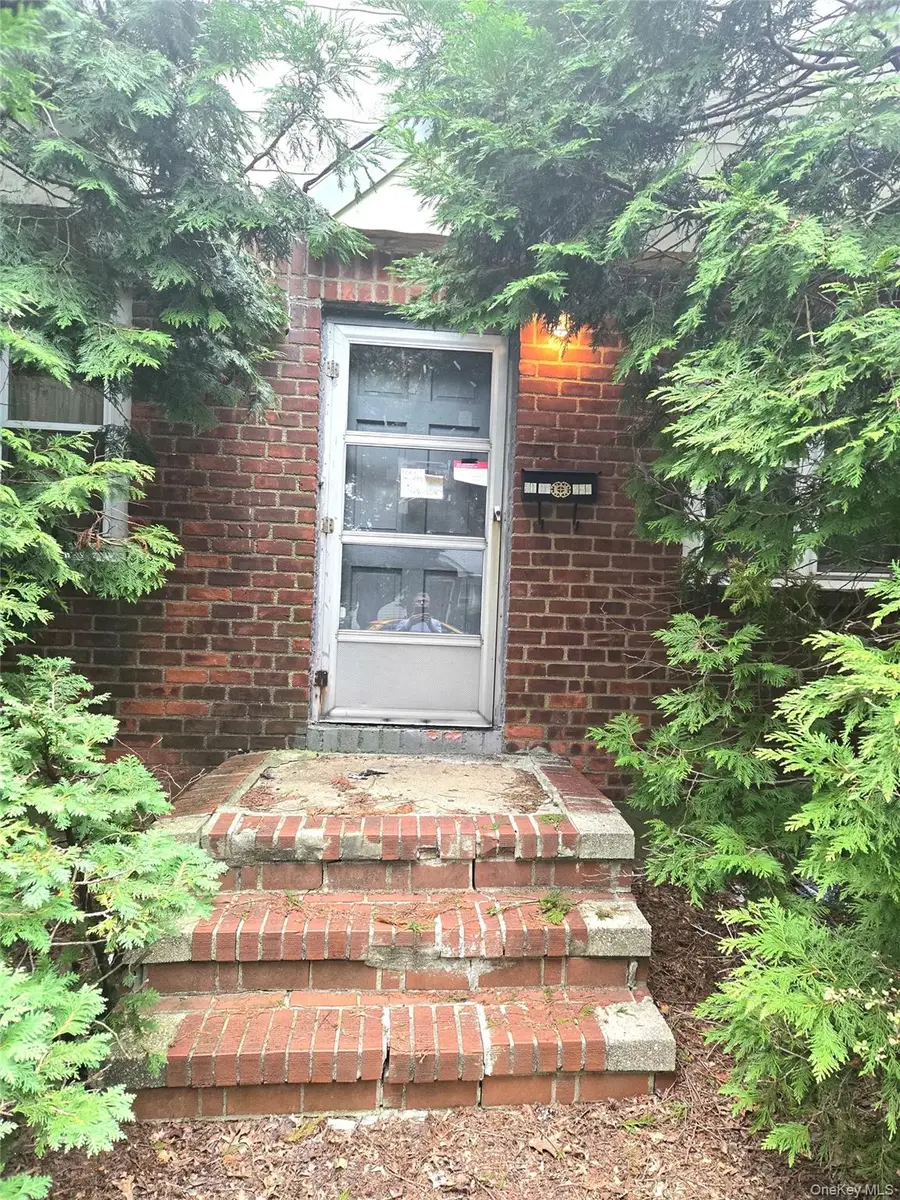 8116 264th Street, Floral Park, NY 11004 - #2