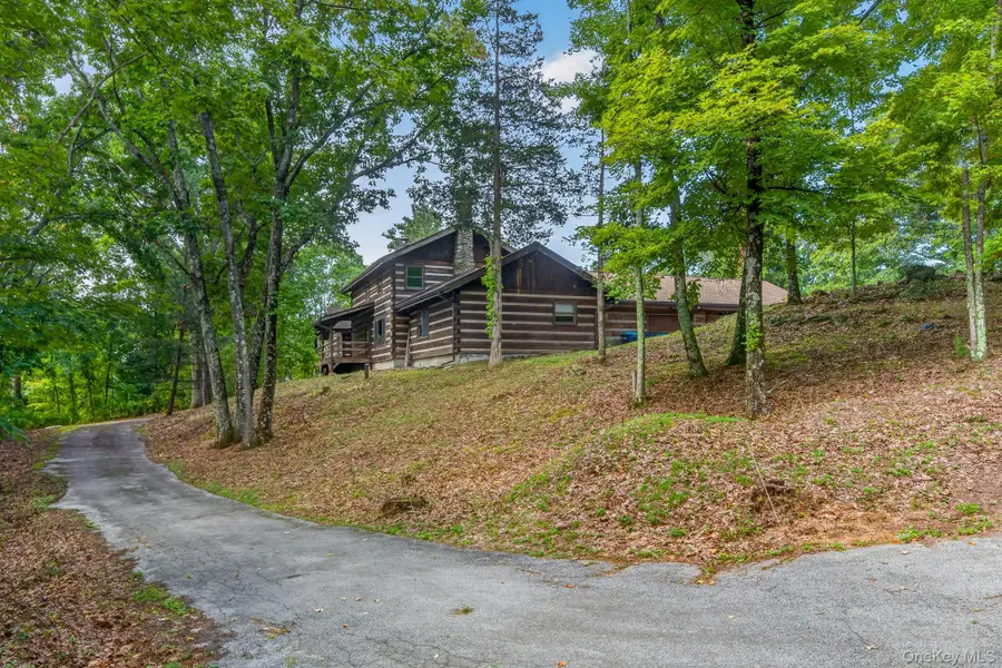 498 Rossway Road, Pleasant Valley, NY 12569 - #3