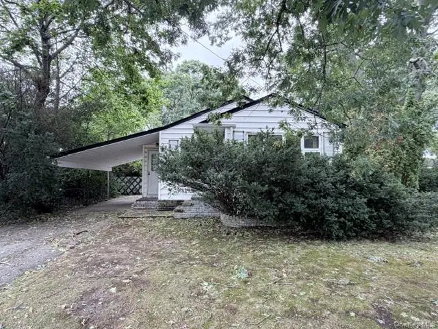 1209 Udall Road, Bay Shore, NY 11706 - #2