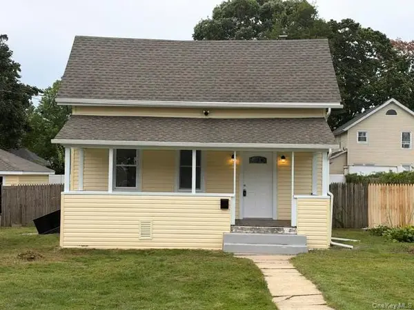34 S 5th Avenue, Brentwood, NY 11717
