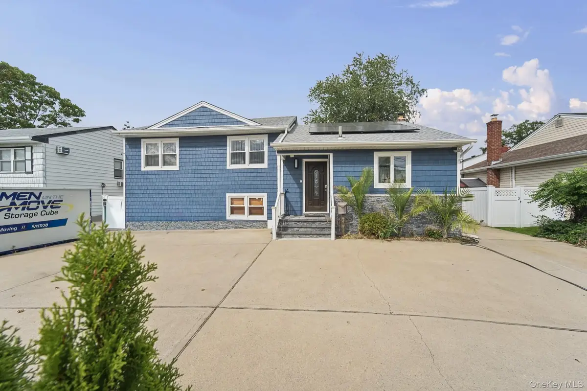 1575 Prospect Avenue, East Meadow, NY 11554 - #1