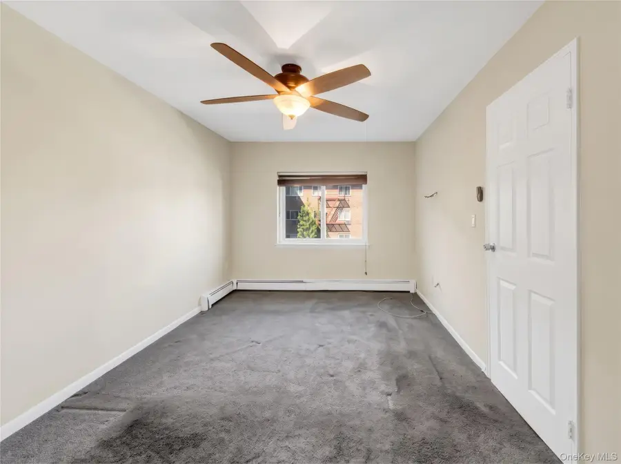 838 Pelhamdale Avenue #2P, New Rochelle, NY 10801 - #3