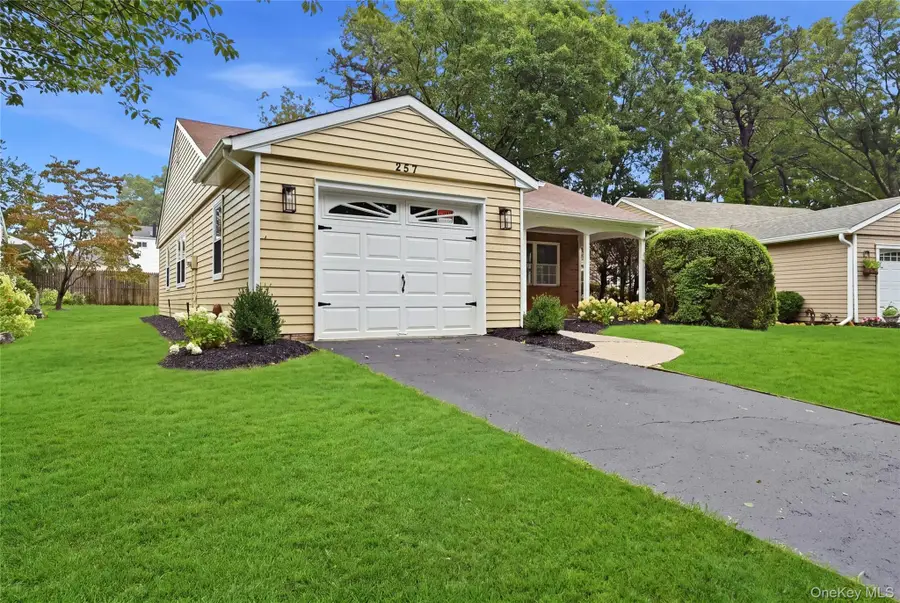 257 Edinburgh Drive, Ridge, NY 11961 - #2