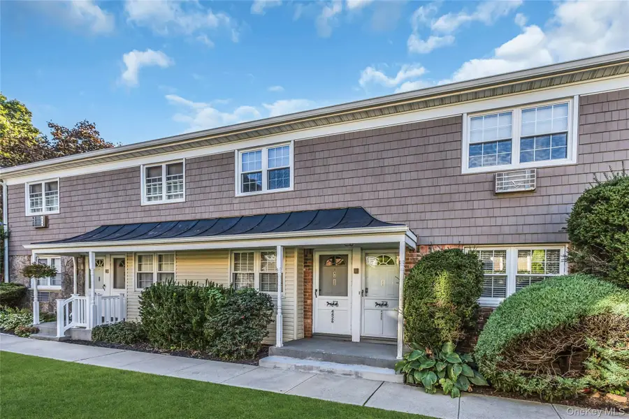 4426 Wilshire Lane #4426, Oakdale, NY 11769 - #2