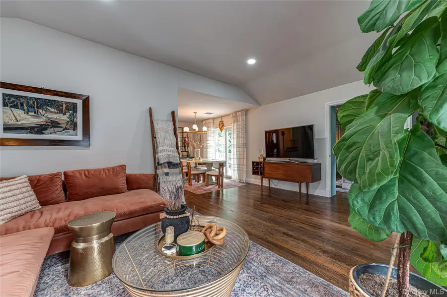 10 Laurel Road, Kings Park, NY 11754 - #3