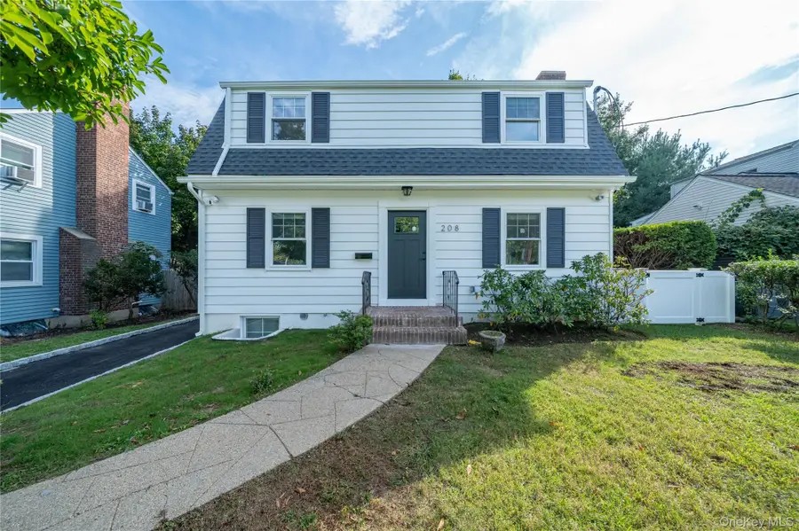 208 Lincoln Avenue, Eastchester, NY 10709 - #3
