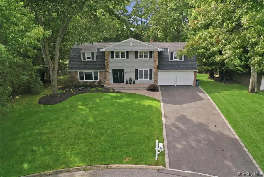 8 Philson Court, Commack, NY 11725 - #3