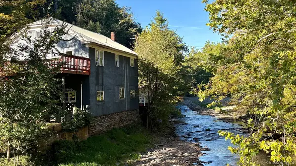 6 County Route 121, Callicoon, NY 12723