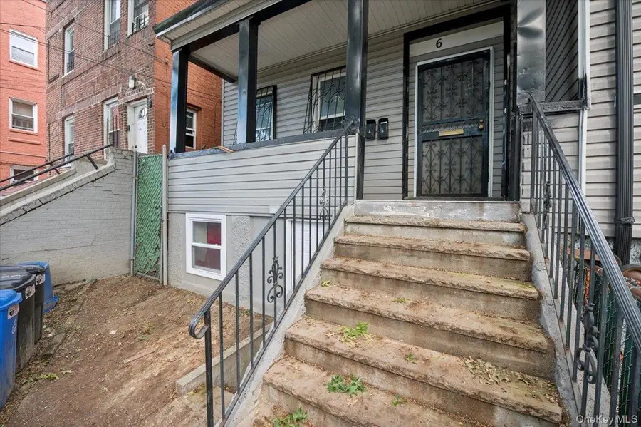 681 E 240th Street, Bronx, NY 10470 - #2