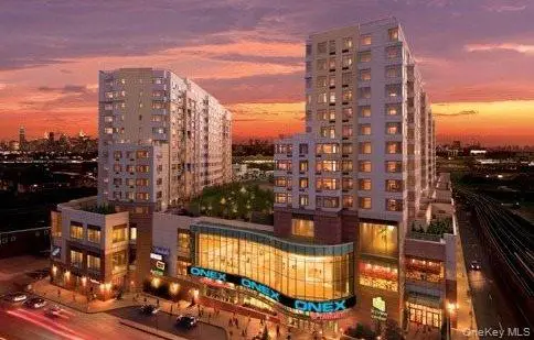 40-26 College Point Boulevard #8N, Flushing, NY 11354