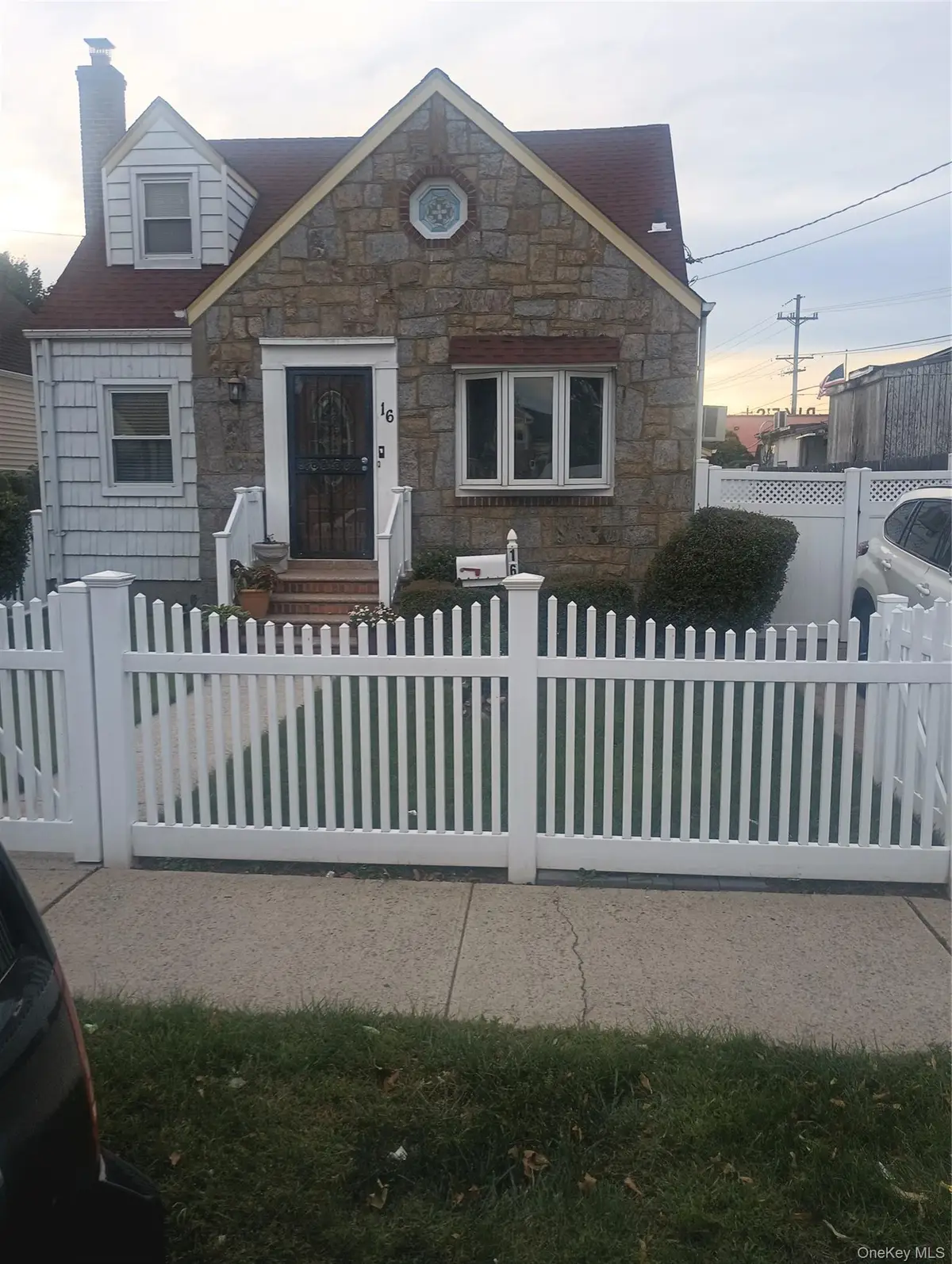 16 Stone Street, Elmont, NY 11003 - #1