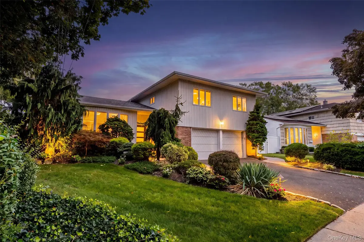 1875 Julian Lane, Merrick, NY 11566 - #1