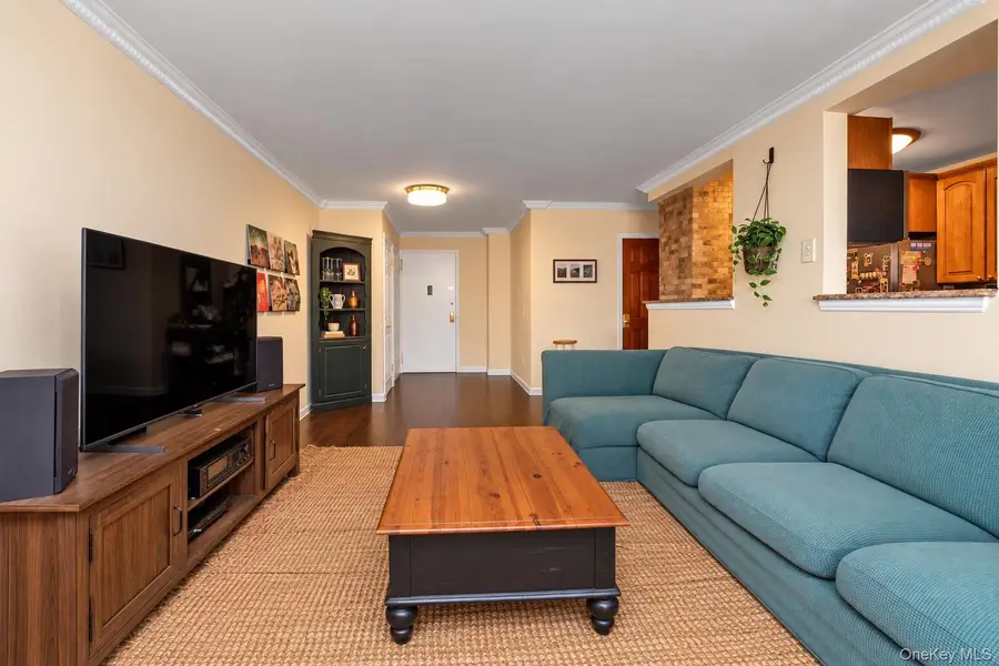 70-25 Yellowstone Boulevard #9Y, Forest Hills, NY 11375 - #3