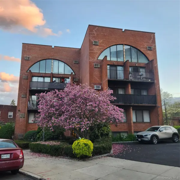 84-62 Austin Street #C3, Kew Gardens, NY 11415