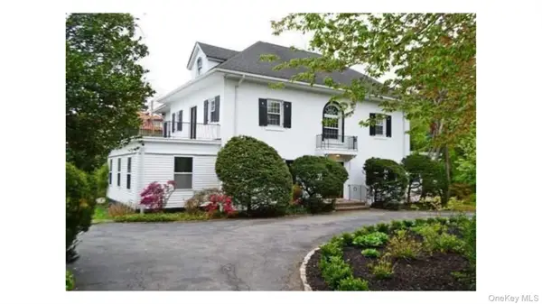 2 Arleigh Road, Great Neck, NY 11021