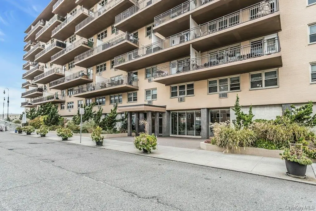 25 Neptune Boulevard #2nd Floor Apt. E, Long Beach, NY 11561 - #1
